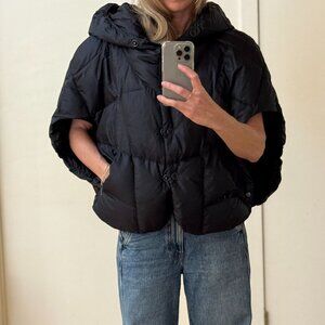 Women's Nau Lightweight Puffer Vest w/ hood XS/S Black